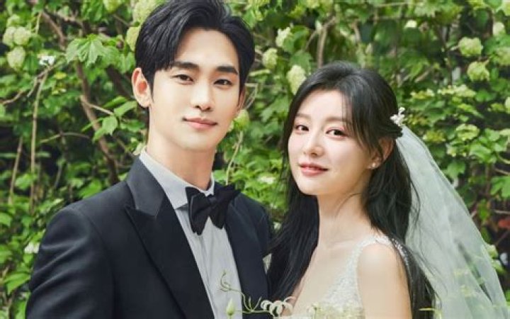 Got7’s JB Is Apparently Dating Kim Do Hyun, Who Is Pure.ddd on Instagram?