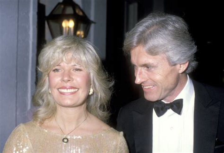 Inside The Married Life Of Actress Loretta Swit With Husband Dennis Holahan And Divorce Story Explored