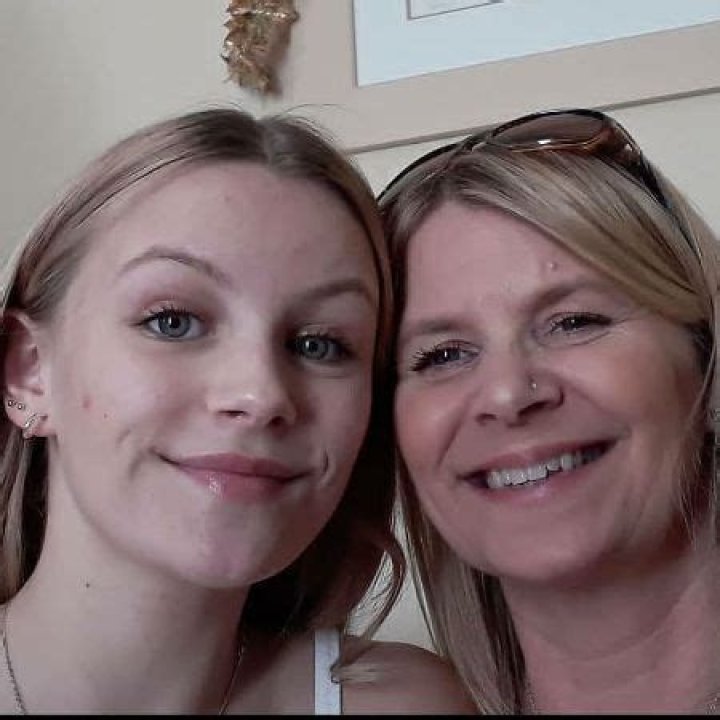 Kristen Hanby Bio, Wiki, Age, Height, Parents, Sister, YouTube, Salary and Net Worth